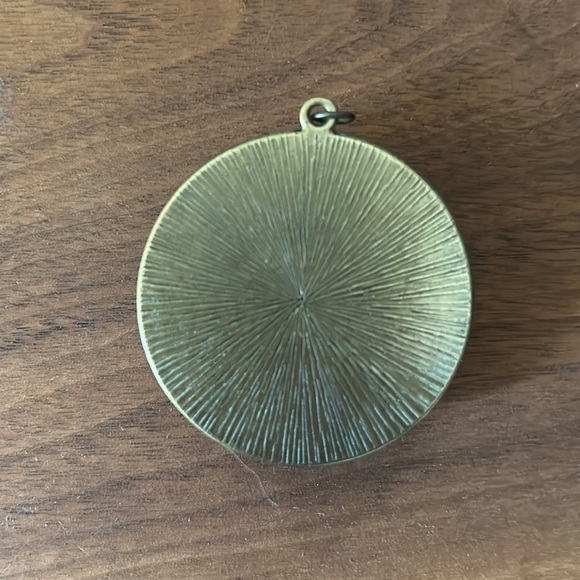 Octopus Pendant - Picture 2 of 4